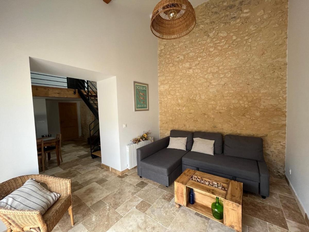 Chateau La Fon Du Berger Holiday home *